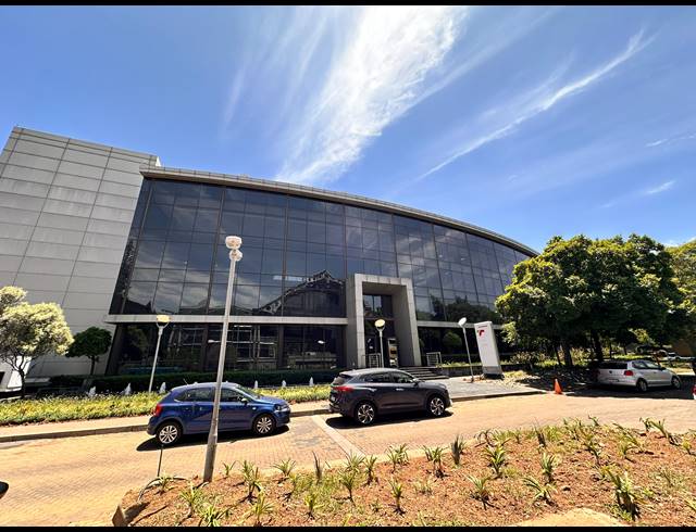 2,247M² OFFICE TO LET IN PARKTOWN